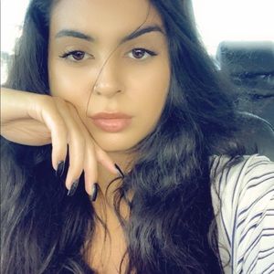 Meet your Posher, Ana